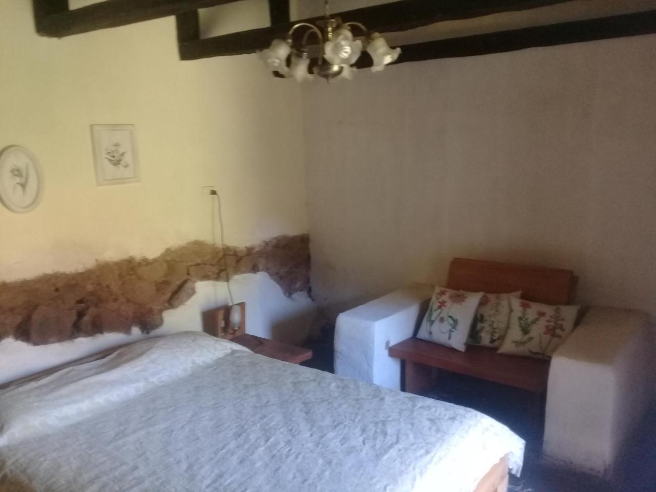 ויצ'וקן Hostal Del Ingles מראה חיצוני תמונה
